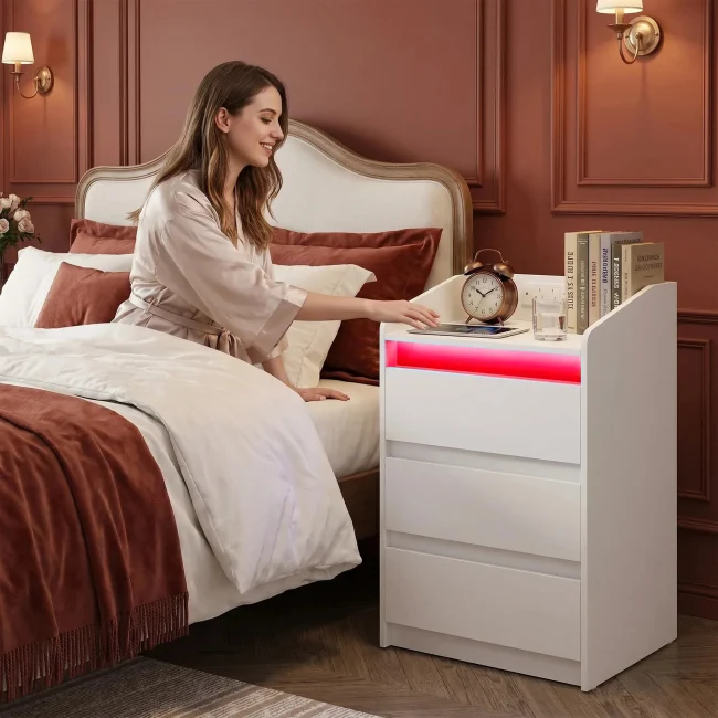 StayPlay Runaway Nachtkastje – Wit met 3 laden en LED-verlichting