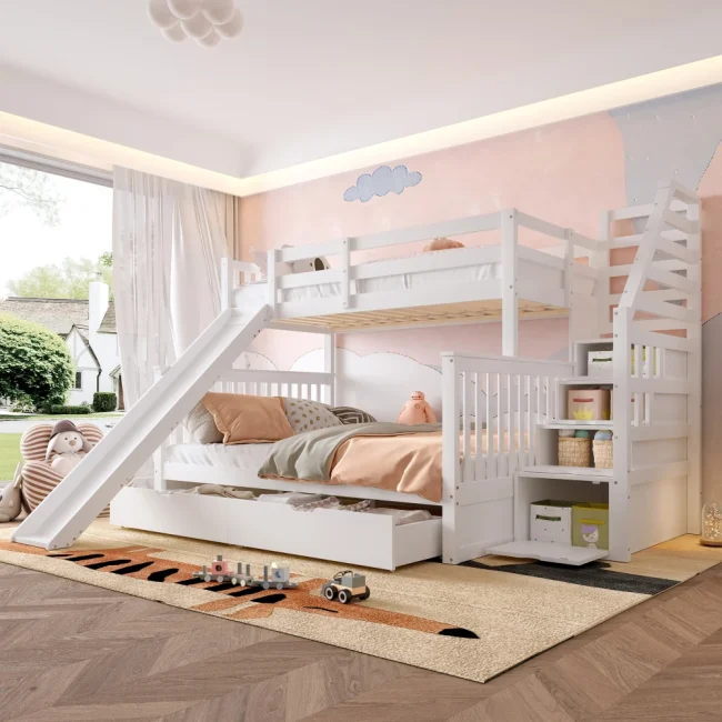 StayPlay Runaway Kinderbed met opbergruimte en glijbaan