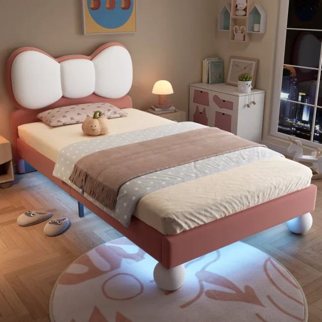StayPlay Runaway Babybedje – Beige met LED-verlichting