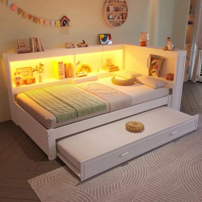 StayPlay Runaway Kinderbed 90x200cm – Wit met LED-verlichting, USB-oplaadpoort en ingebouwde stopcontacten