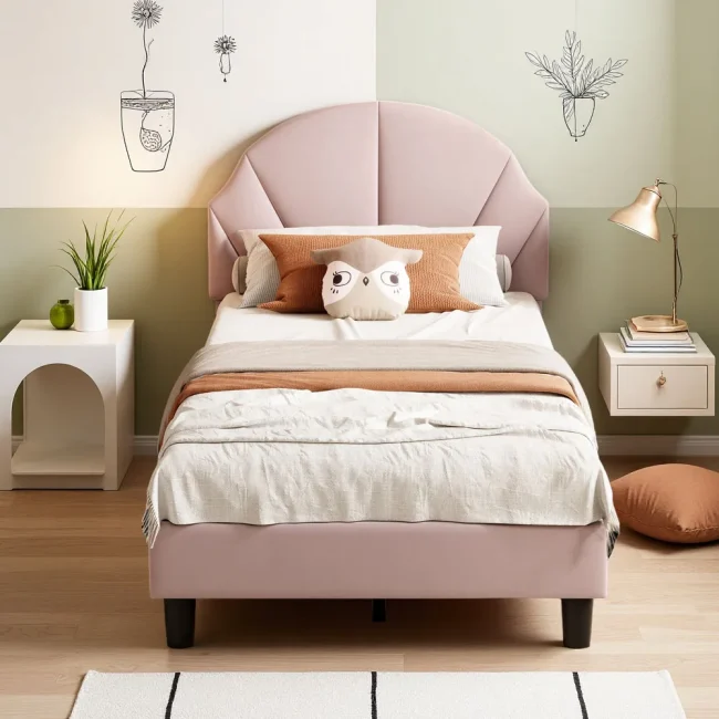 StayPlay Runaway Kinderbed 90x200cm – Fluweel Beige met lattenbodem en verstelbare hoogte – Serie 2