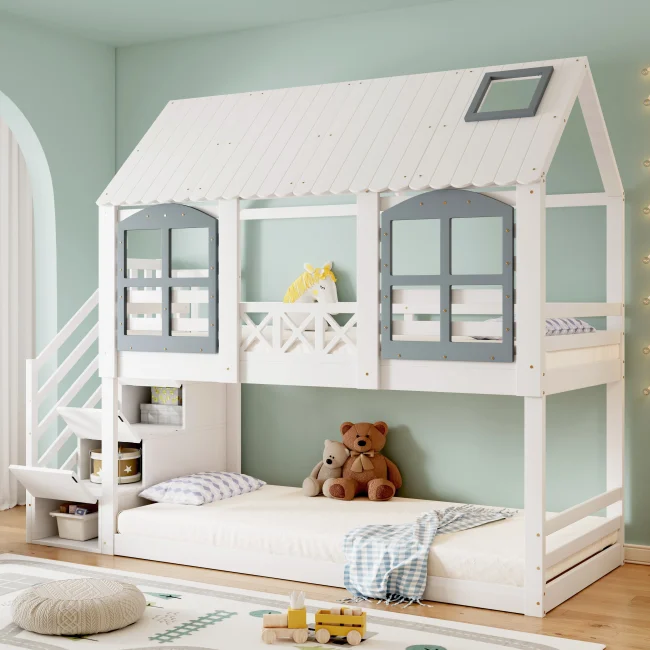 StayPlay Runaway Stapelbed 90x200cm – Grenen Wit met opbergruimte, veiligheidsrand en huisvormig raamdesign