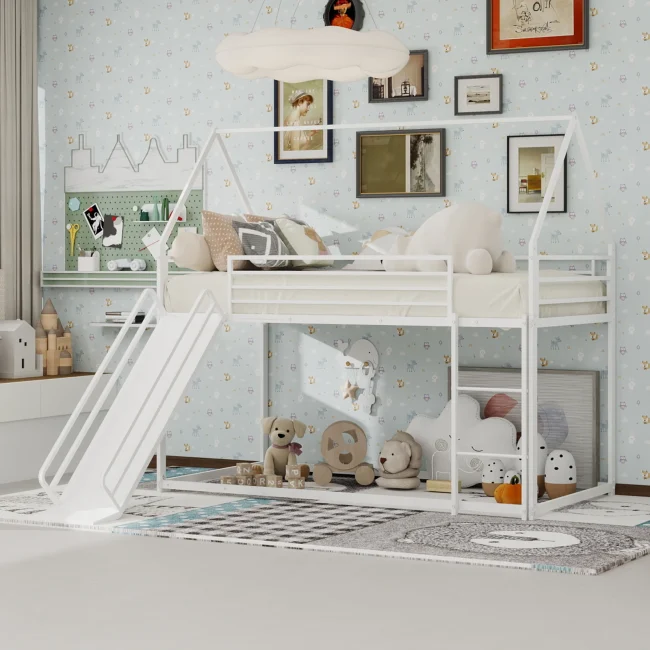 StayPlay Runaway Stapelbed met glijbaan en veilige trap, inclusief