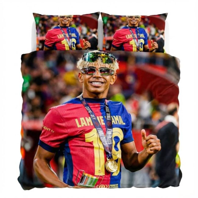 StayPlay Runaway Lamine Yamal | Voetbal Dekbedovertrek Inclusief Kussensloop